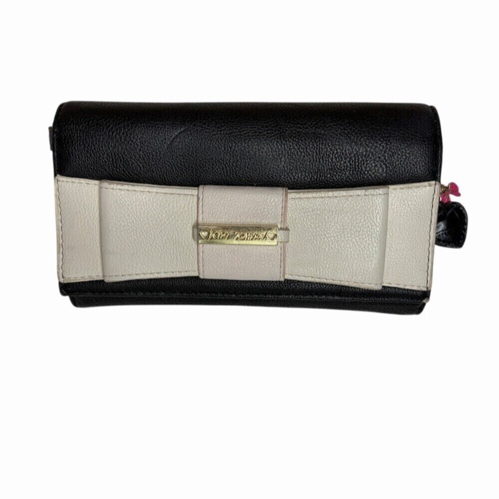 Betsey Johnson Wallet Womens One Size Black Ivory Colorblock Bow Wristlet